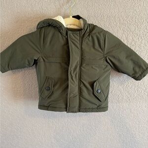 Old Navy Kids Puffer Jacket in Olive